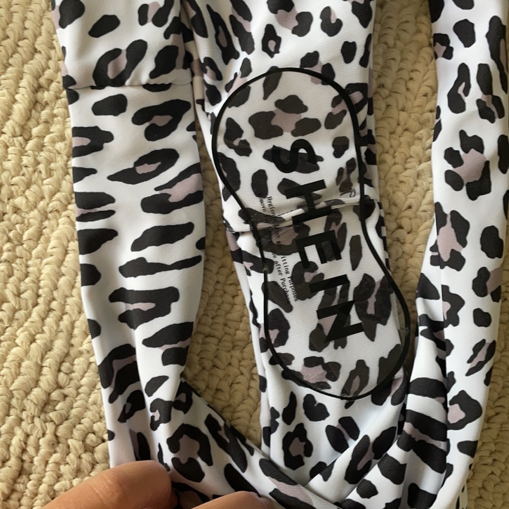 Shein Bikini - Picture 3 of 4